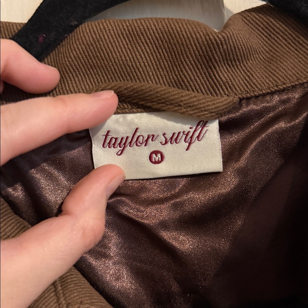 Taylor Swift Acoustic Piano Collection Jacket - Picture 3 of 7